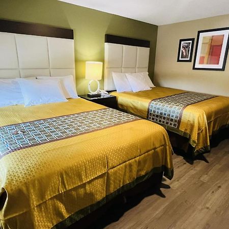 Deluxe Inn & Suites By Oyo Miami Ok Екстер'єр фото